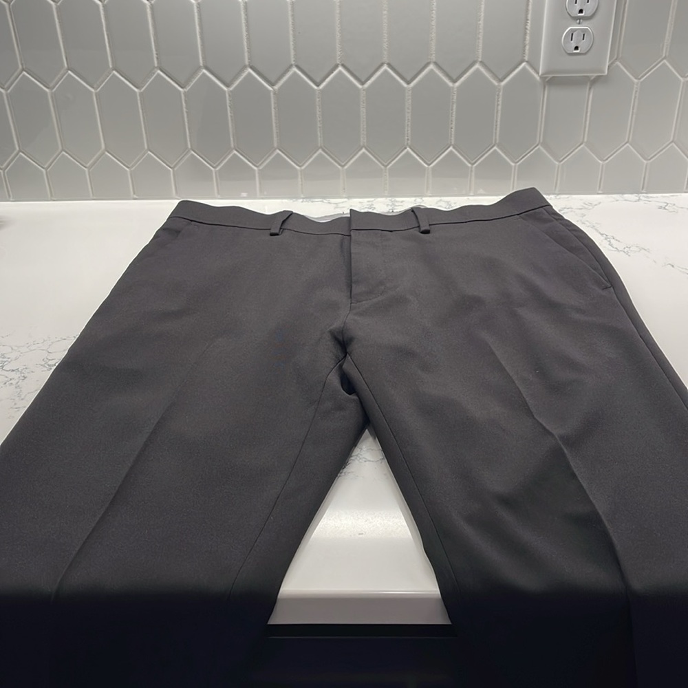 Men’s Haggar Dress Pants, Black - Picture 2 of 2
